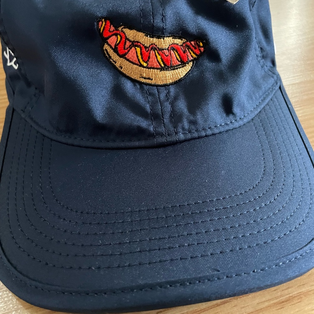 Baseball hat - Picture 2 of 6